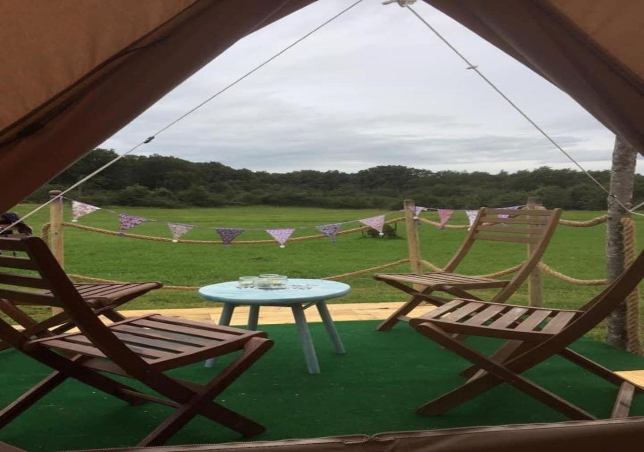 French Fields Luxury Glamping Original Mongolian Yurt Hotel Le-Vieux-Cerier Buitenkant foto